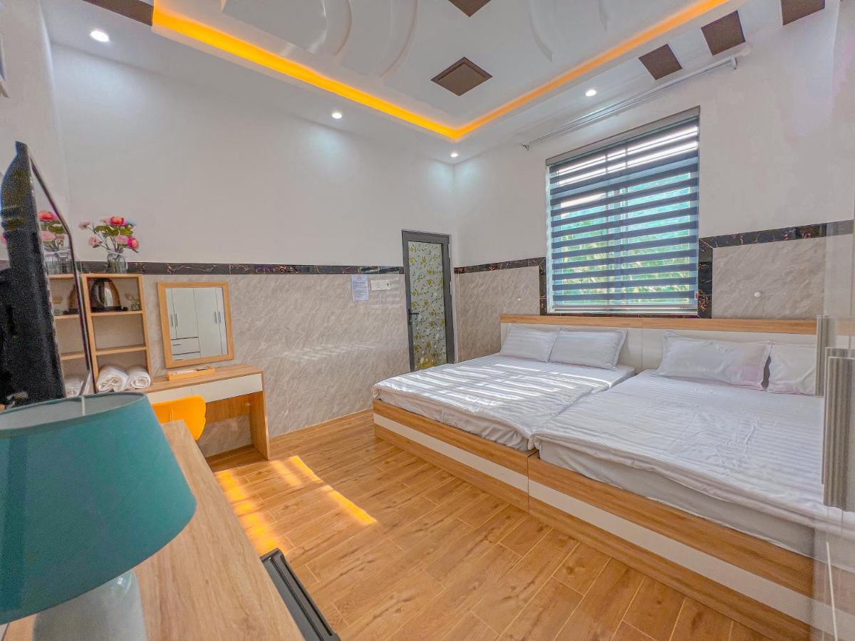 Homestay Qhome Chi Khu Co Ong Esterno foto